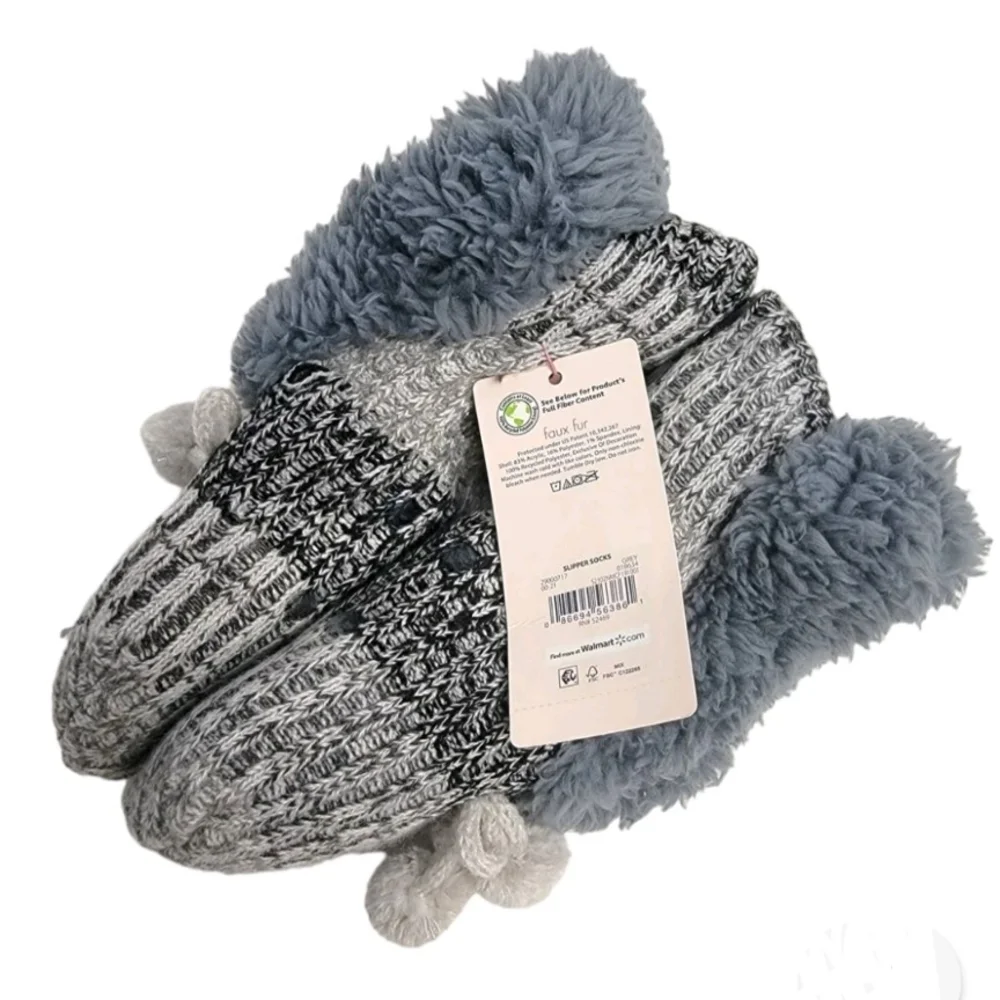 Secret Treasures Gray and Black Knit Mittens